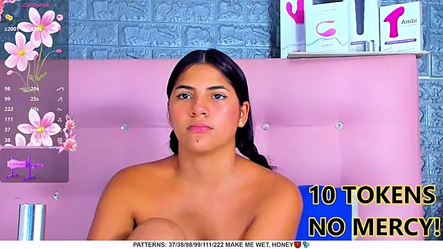 Snapshot of AriannaLewiis chatting on 01-26-25, 02:03 AriannaLewiis online show from 01-26-25, 02:03