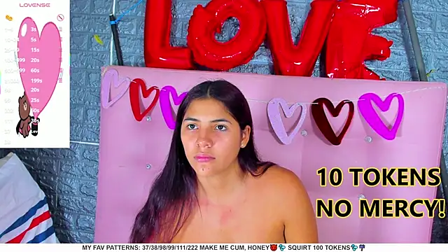 Snapshot of AriannaLewiis chatting on 02-15-25, 02:26 AriannaLewiis online show from 02-15-25, 02:26