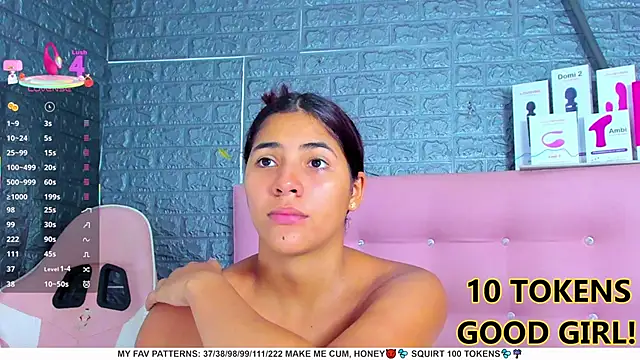 Snapshot of AriannaLewiis chatting on 03-10-25, 07:50 AriannaLewiis online show from 03-10-25, 07:50