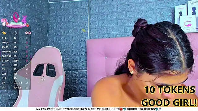 Snapshot of AriannaLewiis chatting on 03-11-25, 01:59 AriannaLewiis online show from 03-11-25, 01:59