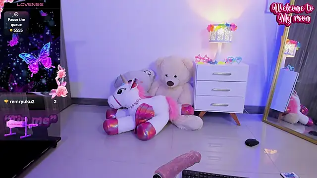 SheilaSmiith online show from 03-05-25, 03:29