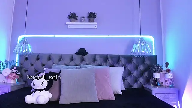 Snapshot of Naomii_Soto chatting on 03-21-25, 07:57 Naomii Soto online show from 03-21-25, 07:57