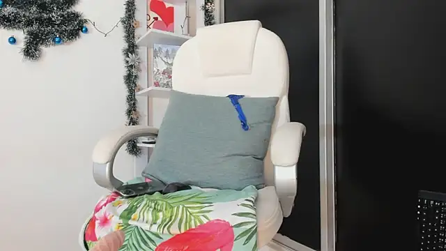 UrNewFantasy online show from 01-05-25, 02:41