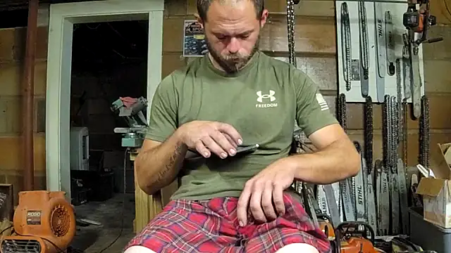 Bigoleslong98765 online show from 09-25-25, 07:01