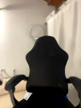 Miss-Abbii online show from 10-17-25, 09:06