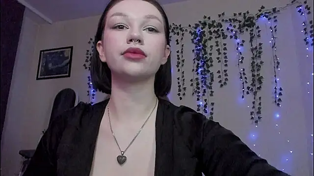 Emmy m00n online show from 12-03-24, 04:14