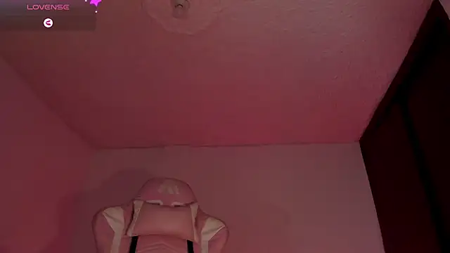 Snapshot of Veronicajazz chatting on 12-12-24, 03:59 Veronicajazz online show from 12-12-24, 03:59