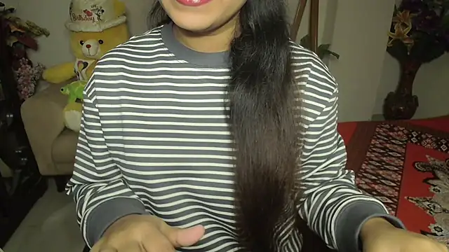 Most-Beautiful-Queen online show from 12-23-24, 06:16