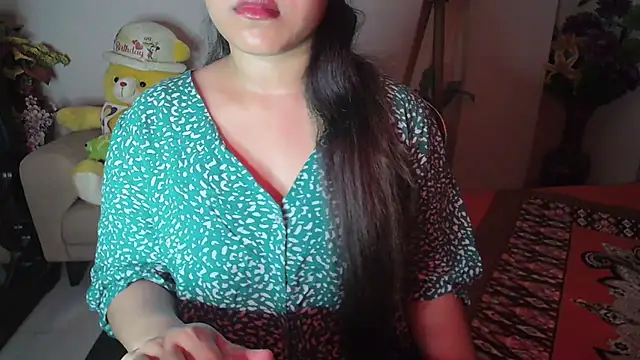 Most-Beautiful-Queen online show from 12-28-24, 06:18