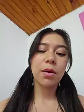 Snapshot of pink_flower_ chatting on 01-21-25, 07:39 pink flower online show from 01-21-25, 07:39