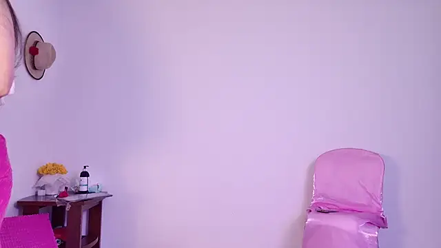 Snapshot of pink_flower_ chatting on 09-22-25, 10:45 pink flower online show from 09-22-25, 10:45