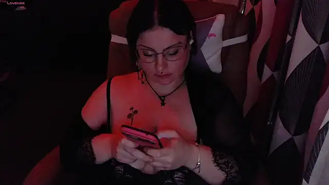 Snapshot of submissiveslut1996 chatting on 02-25-25, 09:57 submissiveslut1996 online show from 02-25-25, 09:57