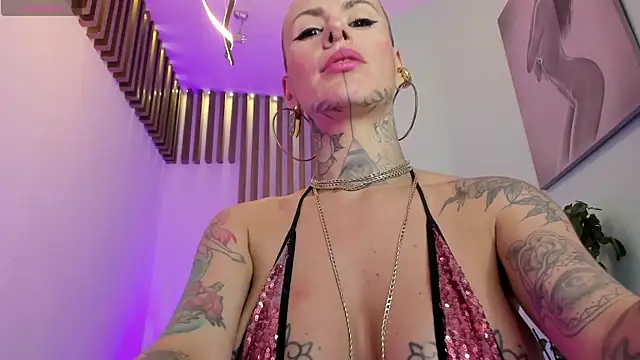 Snapshot of GinebraaFox_ chatting on 01-31-25, 05:10 GinebraaFox  online show from 01-31-25, 05:10