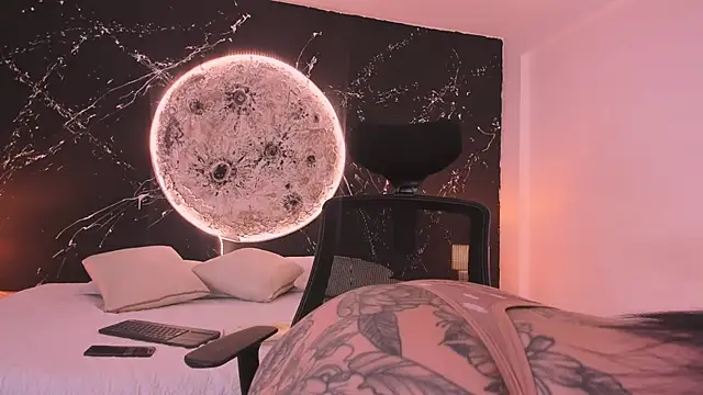 Snapshot of GinebraaFox_ chatting on 02-20-25, 03:41 GinebraaFox  online show from 02-20-25, 03:41