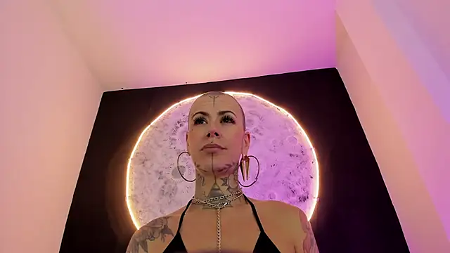 Snapshot of GinebraaFox_ chatting on 03-10-25, 05:50 GinebraaFox  online show from 03-10-25, 05:50