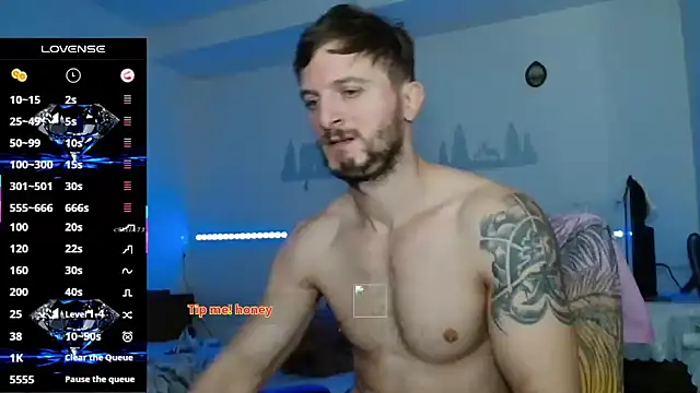 cuple hoot  online show from 10-18-25, 01:08