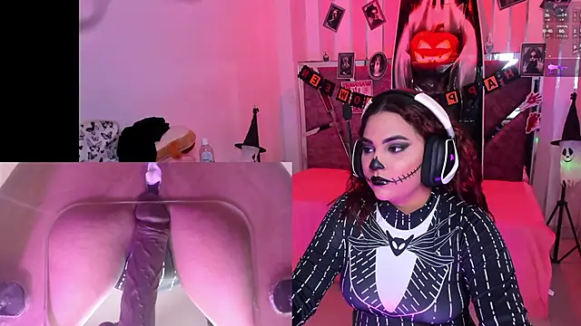 PetiteSophie  online show from 10-19-25, 07:47