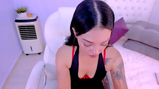 Sara LipsX online show from 02-22-25, 08:42