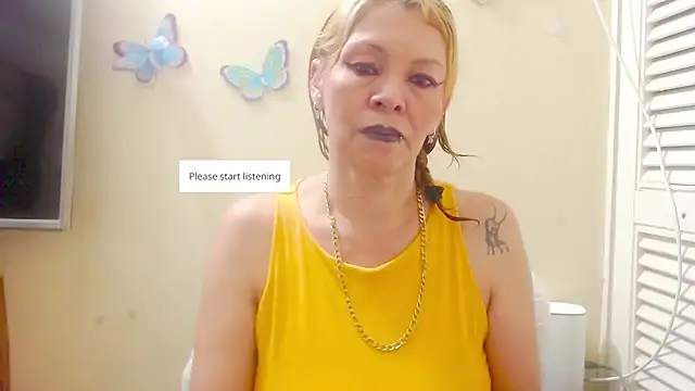 Snapshot of electra-mommy chatting on 09-15-25, 03:06 electra-mommy online show from 09-15-25, 03:06