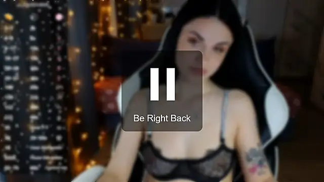 Mary   Moore online show from 01-15-25, 10:06