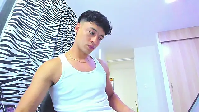 Snapshot of Sebastian-Dash chatting on 02-05-25, 02:08 Sebastian-Dash online show from 02-05-25, 02:08