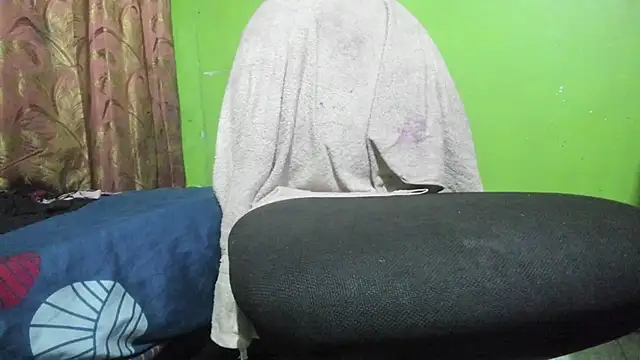 Brenda Smith69 online show from 11-20-25, 08:41