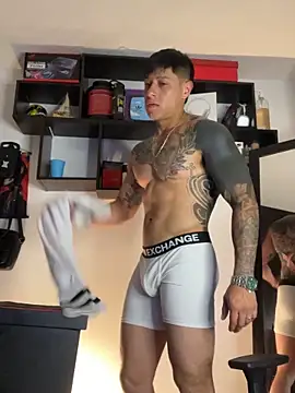 Snapshot of darmod chatting on 09-26-25, 09:35 darmod online show from 09-26-25, 09:35