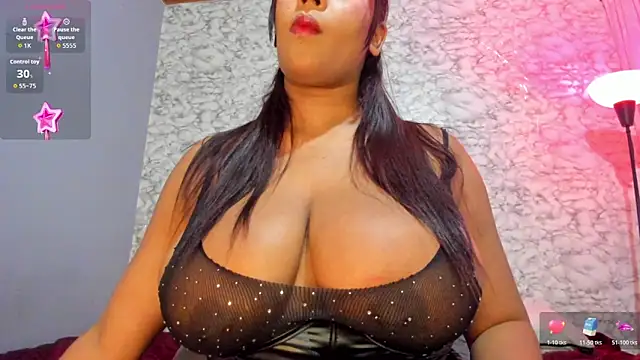 Snapshot of Morochaa-fire chatting on 11-22-25, 11:20 Morochaa-fire online show from 11-22-25, 11:20