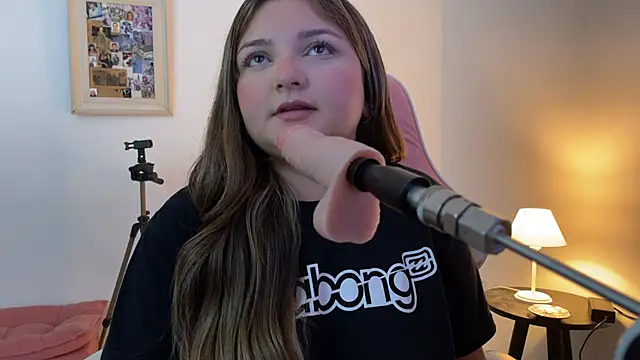 SweetPaige  online show from 02-02-26, 05:33