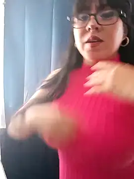 Snapshot of Celestte22 chatting on 12-31-24, 09:17 Celestte22 online show from 12-31-24, 09:17