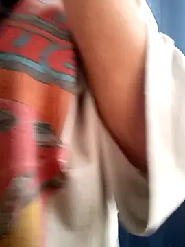 Snapshot of Celestte22 chatting on 02-02-25, 07:14 Celestte22 online show from 02-02-25, 07:14