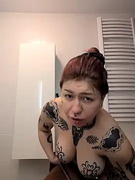 divine eve online show from 11-27-25, 03:36