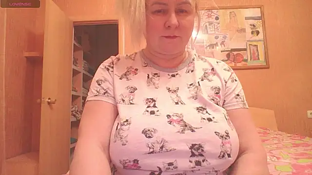 mira robinsonnn online show from 02-28-26, 06:42