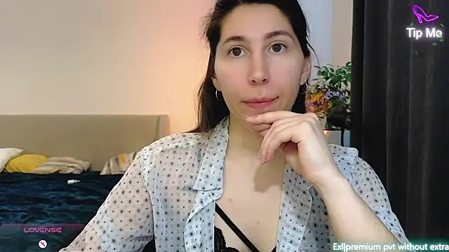 marrycolins online show from 03-07-26, 03:47