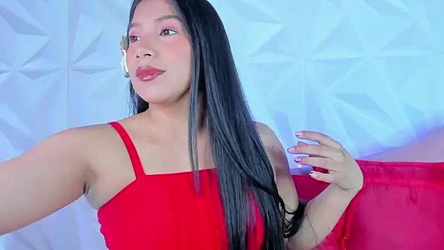 LinnaGardenia online show from 12-27-24, 02:01