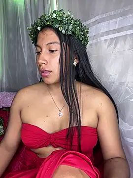 LinnaGardenia online show from 03-17-25, 03:14