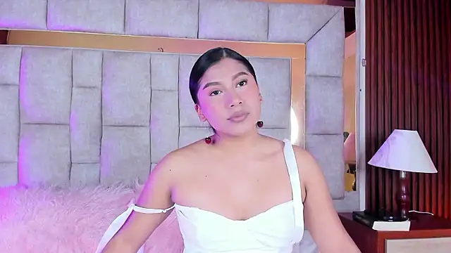 Snapshot of LinnaGardenia chatting on 02-05-26, 02:00 LinnaGardenia online show from 02-05-26, 02:00