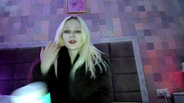 Snapshot of sashakiss99 chatting on 10-02-25, 06:59 sashakiss99 online show from 10-02-25, 06:59