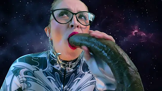 helenas fantasy online show from 04-15-26, 06:31