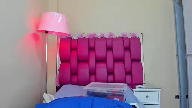 Gabriela Brown online show from 02-13-25, 05:01