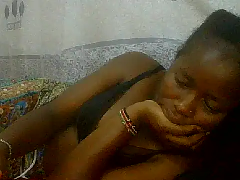 pretty nanah online show from 09-28-25, 09:42