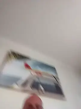 Snapshot of iambradz chatting on 03-05-25, 05:40 iambradz online show from 03-05-25, 05:40