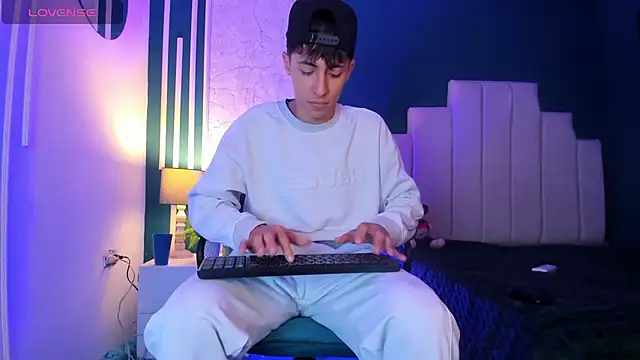 AlessandroDybala online show from 02-19-25, 11:49