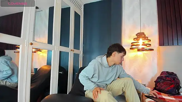 AlessandroDybala online show from 02-23-25, 12:16