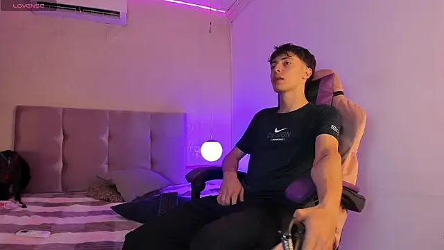 AlessandroDybala online show from 03-04-25, 12:01