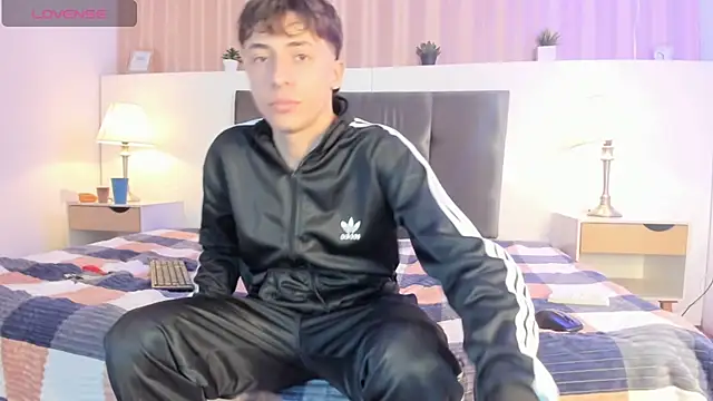 AlessandroDybala online show from 03-10-25, 03:41