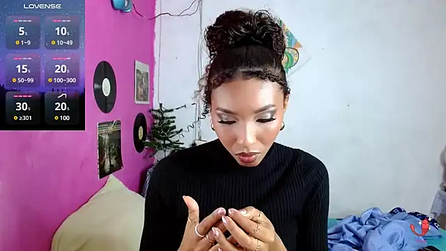 Snapshot of sensitive_brunette chatting on 12-17-24, 12:56 sensitive brunette online show from 12-17-24, 12:56