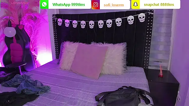 Sofiia-Rubb online show from 10-22-25, 04:24