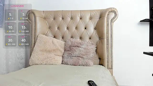 Snapshot of JeanRam18 chatting on 03-08-25, 12:09 JeanRam18 online show from 03-08-25, 12:09