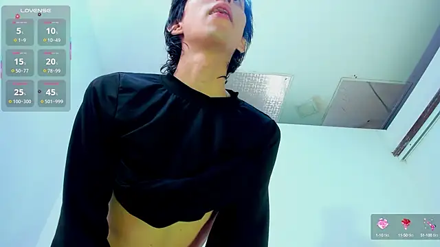 Snapshot of JeanRam18 chatting on 09-19-25, 07:03 JeanRam18 online show from 09-19-25, 07:03